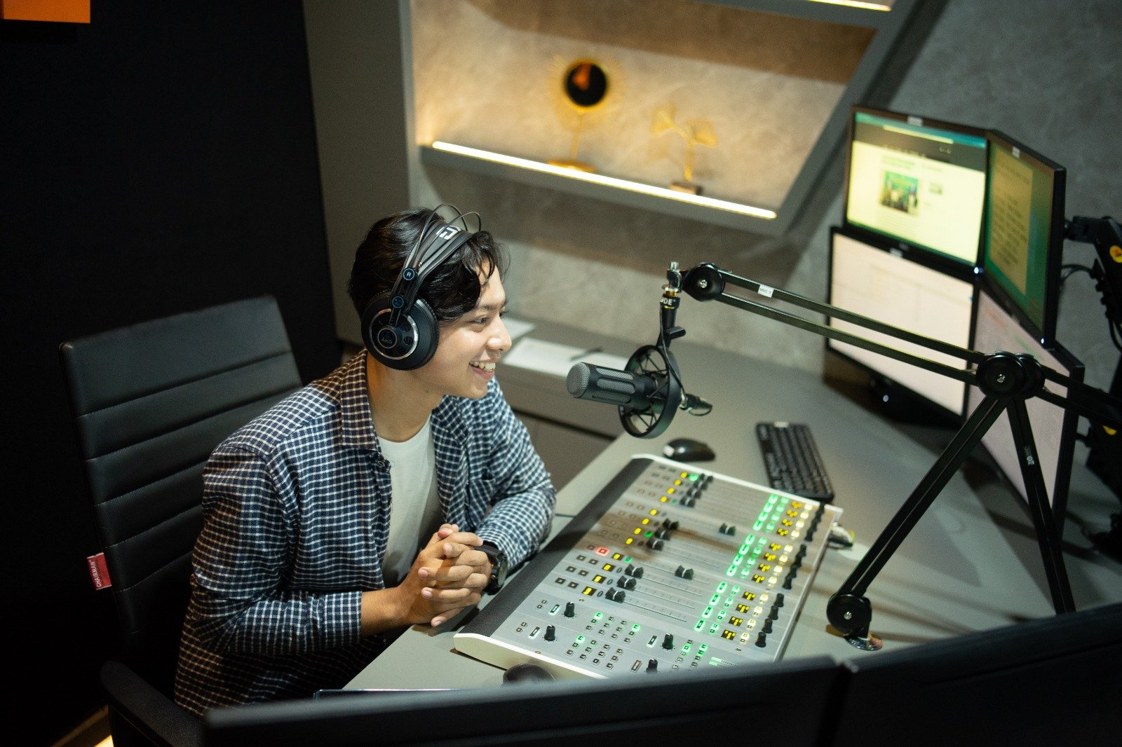 WhatsApp Image 2026-02-14 at 21.11.13 (2)