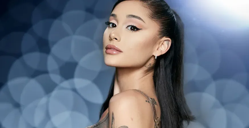 Ariana Grande Album Petal Resmi Dimulai