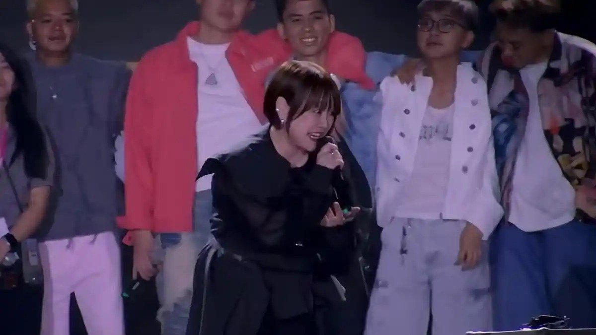 Penyanyi Lagu “One Piece” Maki Otsuki Hadir di Penutupan Marapthon Season 3