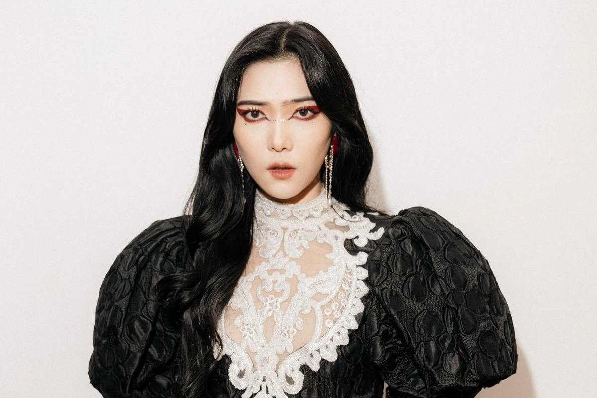 Isyana Sarasvati EKLEKTIKO Jadi Album Chaos yang Bikin Nagih