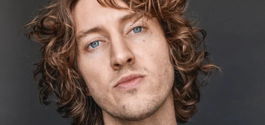 Dean Lewis Cover Smells Like Teen Spirit dengan Aransemen Baru